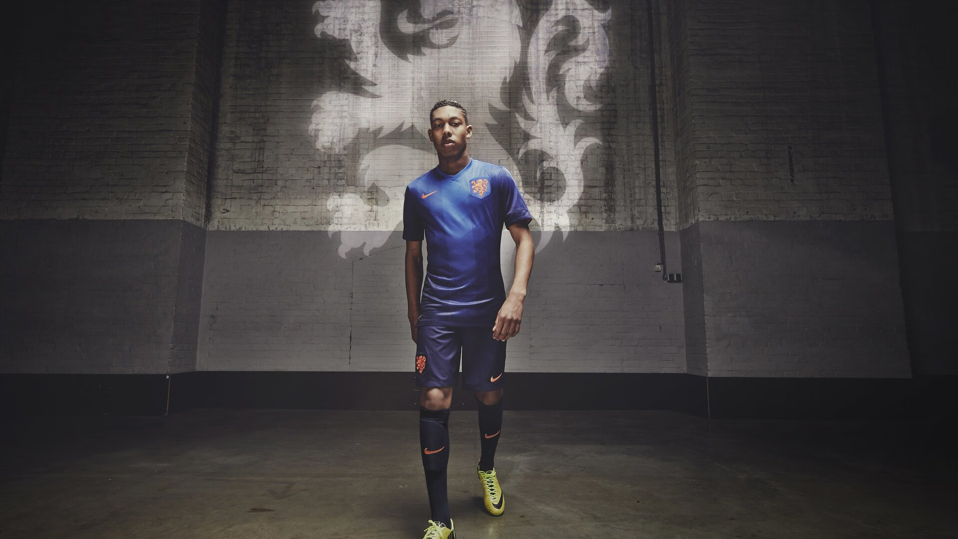 星空体育官网-英超密集赛程期间心率恢复速率对球员轮换策略的指导意义，英超最快速度